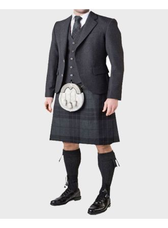Black Tweed Kilt Outfit